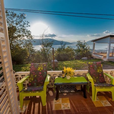 Holiday Home Nives Tivat Kültér fotó